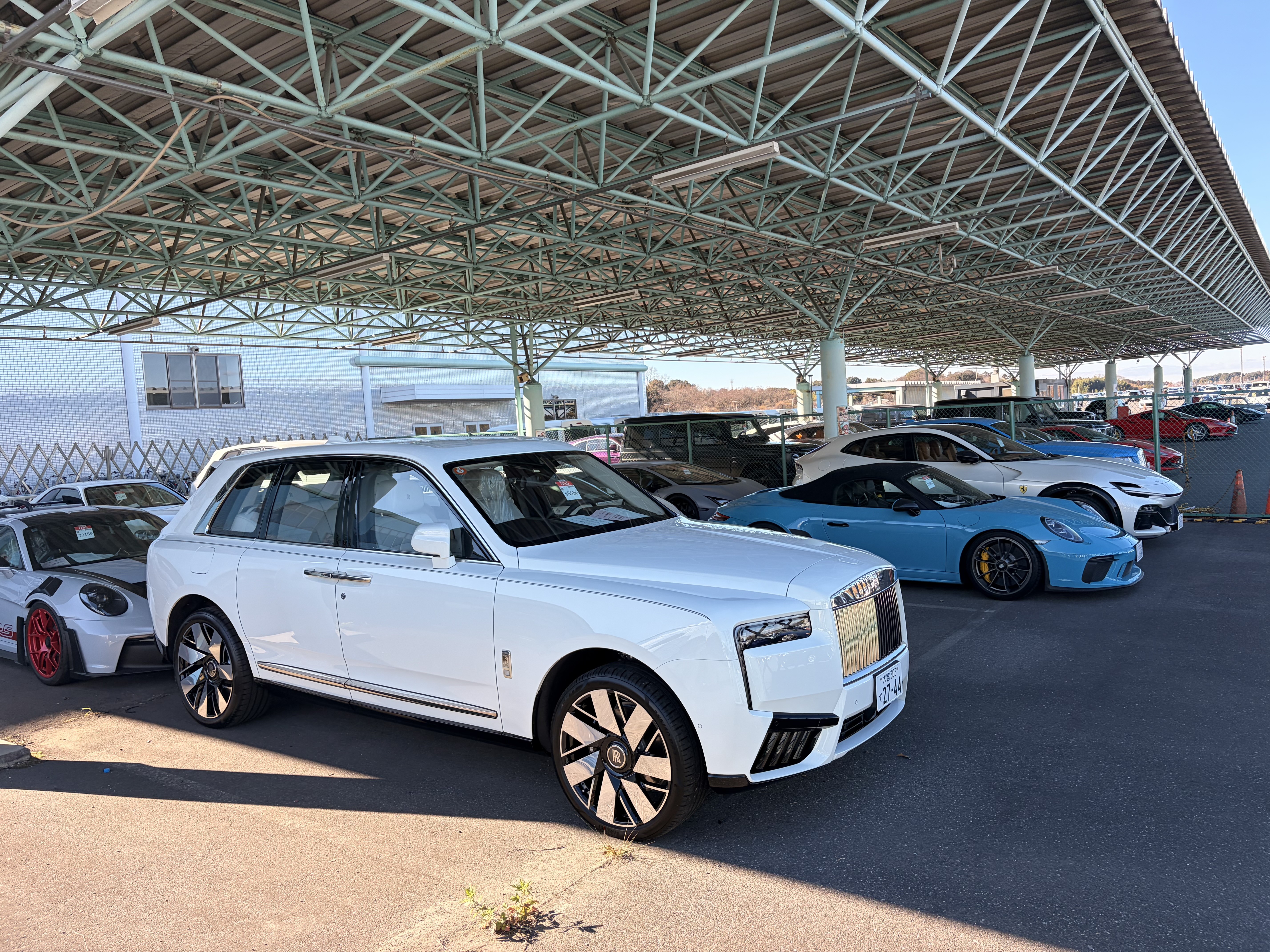 オートオークション会場の様子