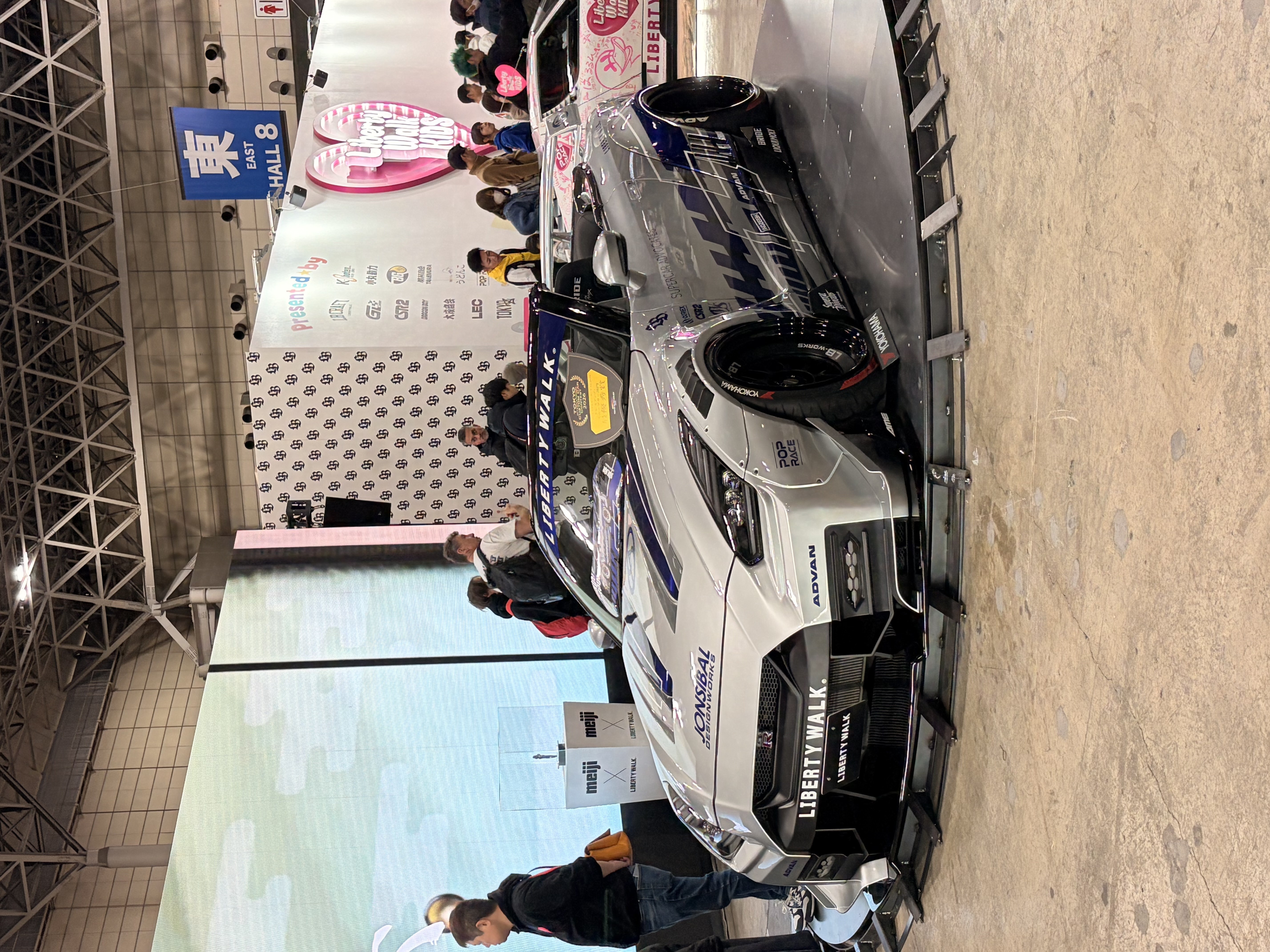 Liberty Walk LB-WORKS GT NISSAN 35GT-R Final Edition ルーフカット