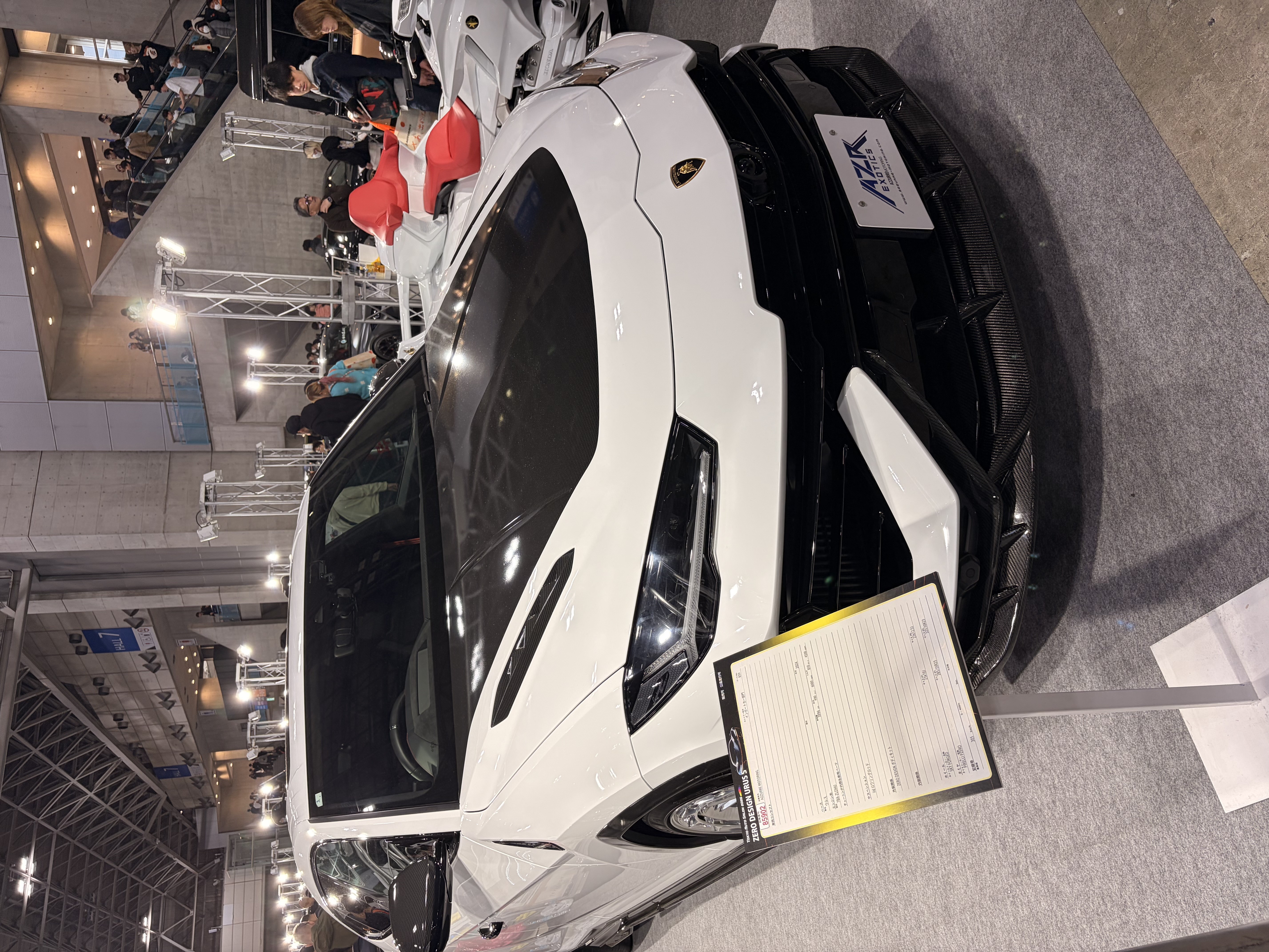 AZZURRE MOTORING Lamborghini Urus S ZERO DESIGN