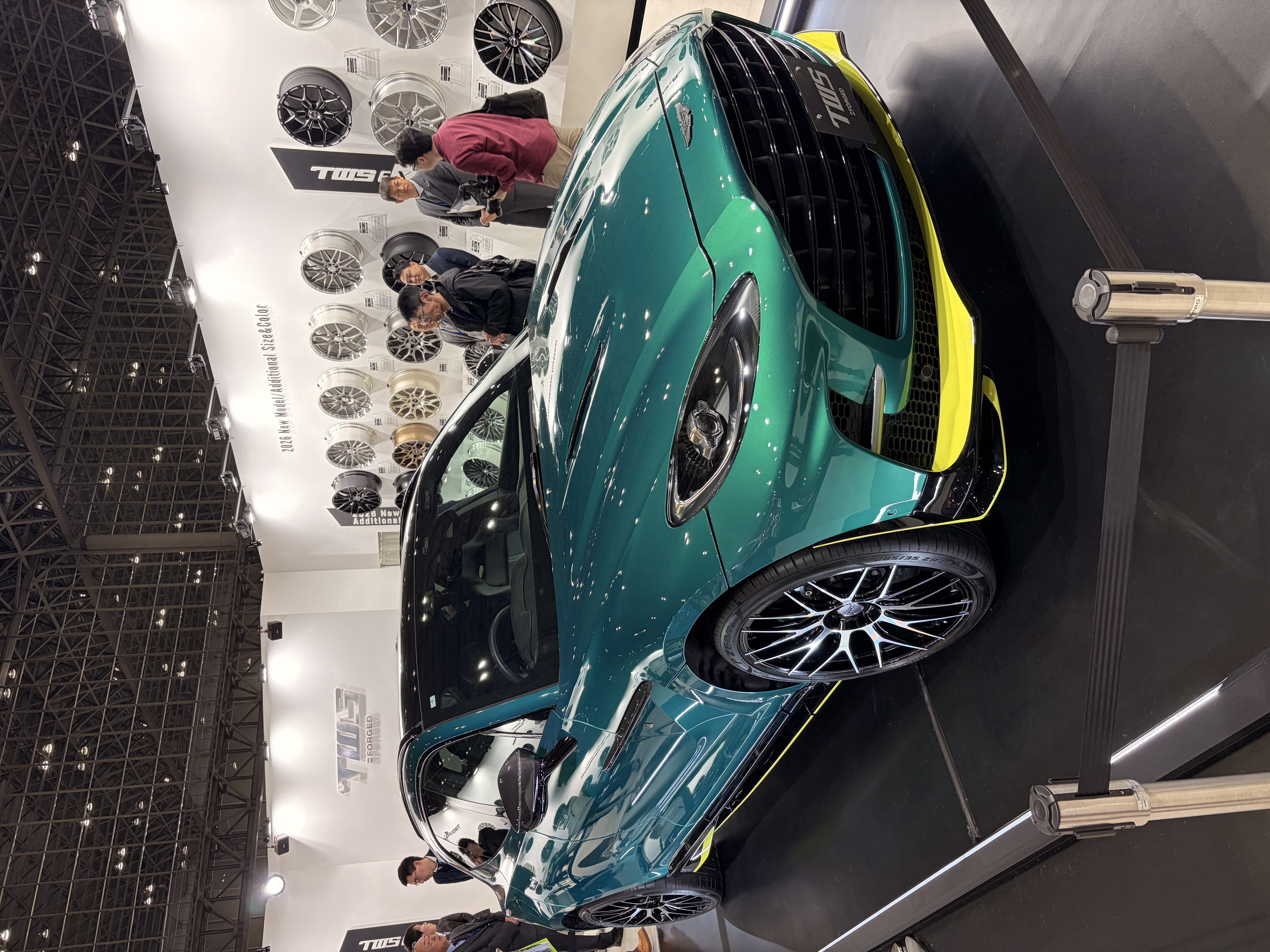 Aston Martin DBX TWS