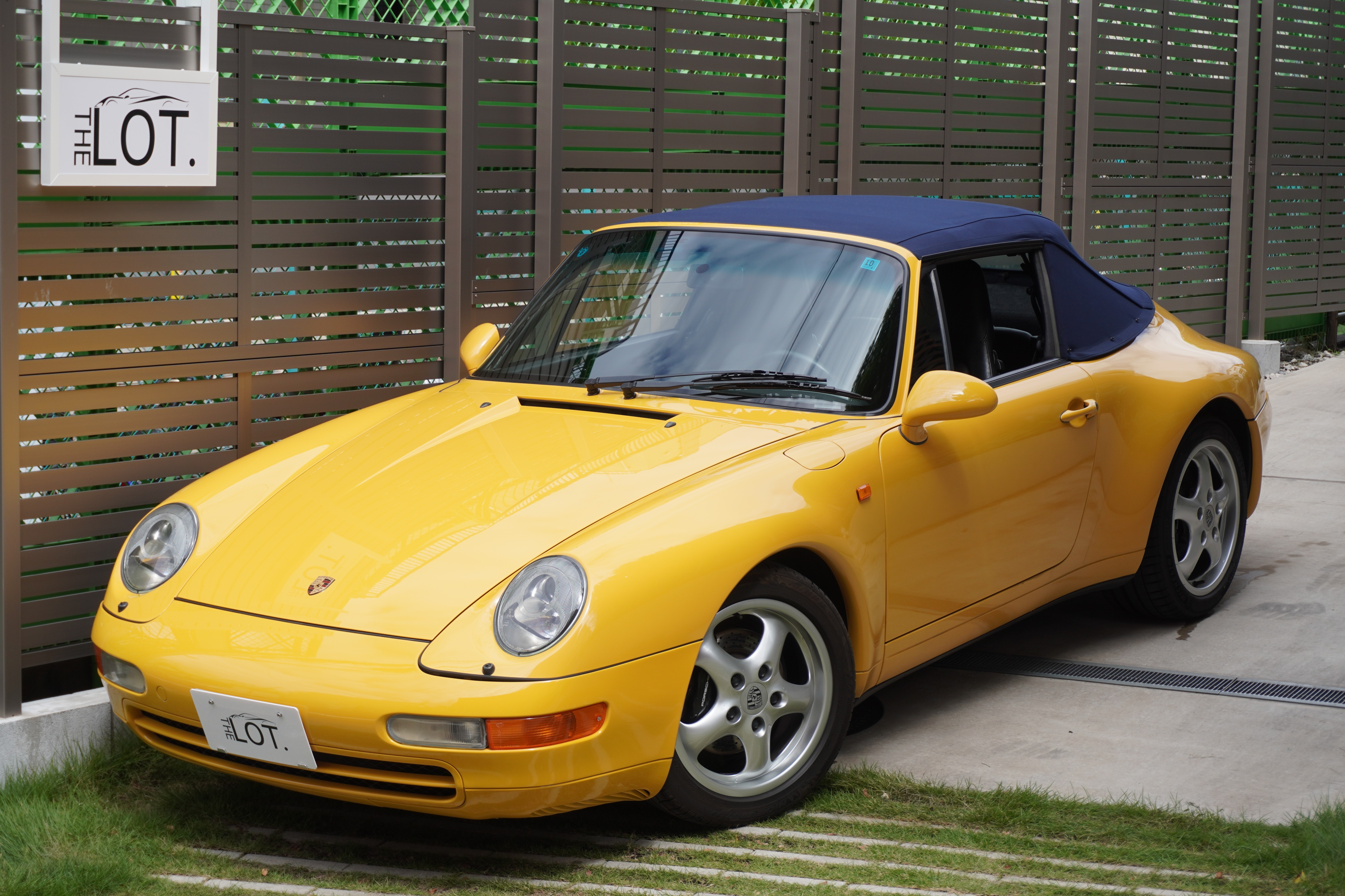 Porsche 993 Carrera Cabriolet