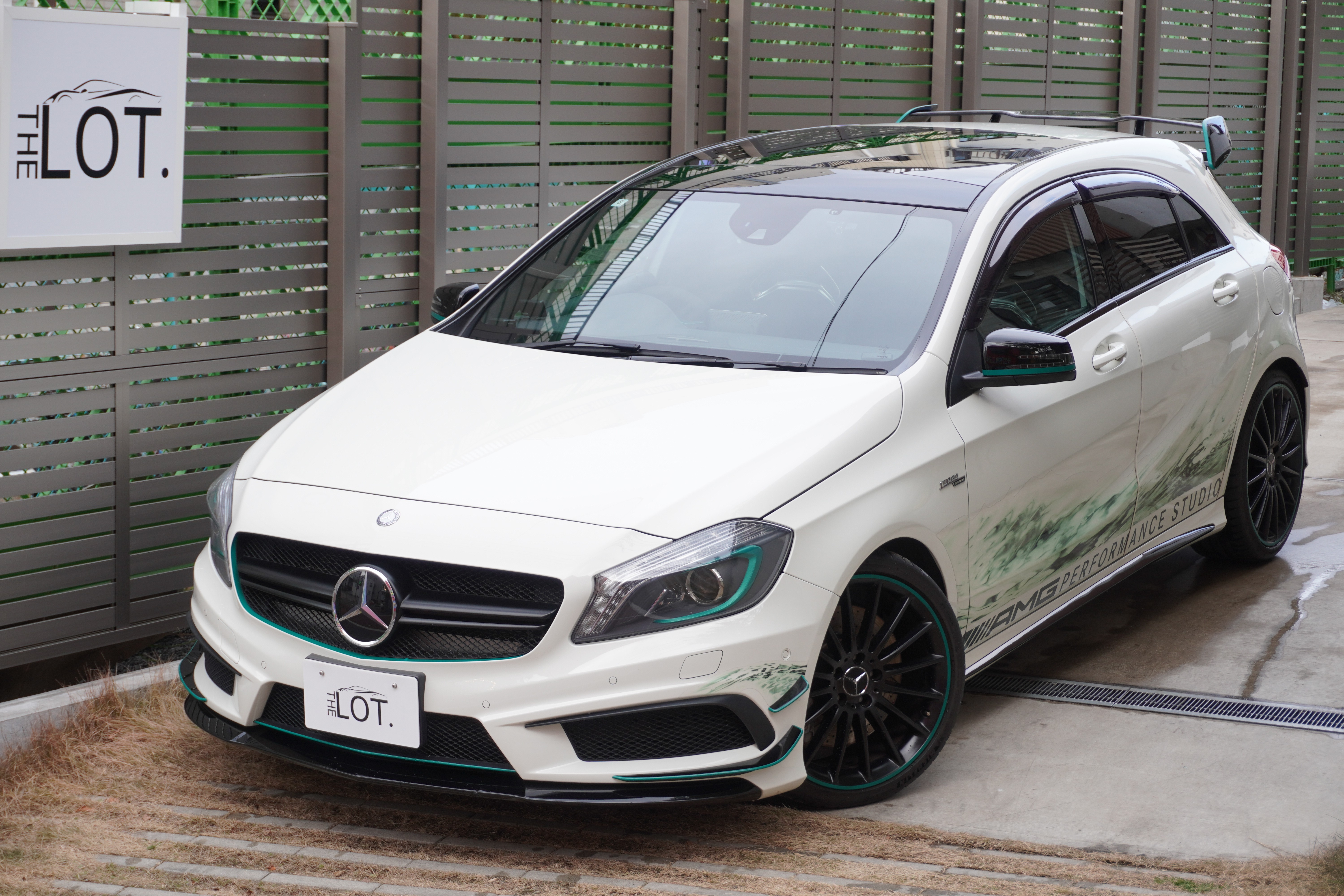 AMG A45 ペトロナスグリーンエディション THE LOT.