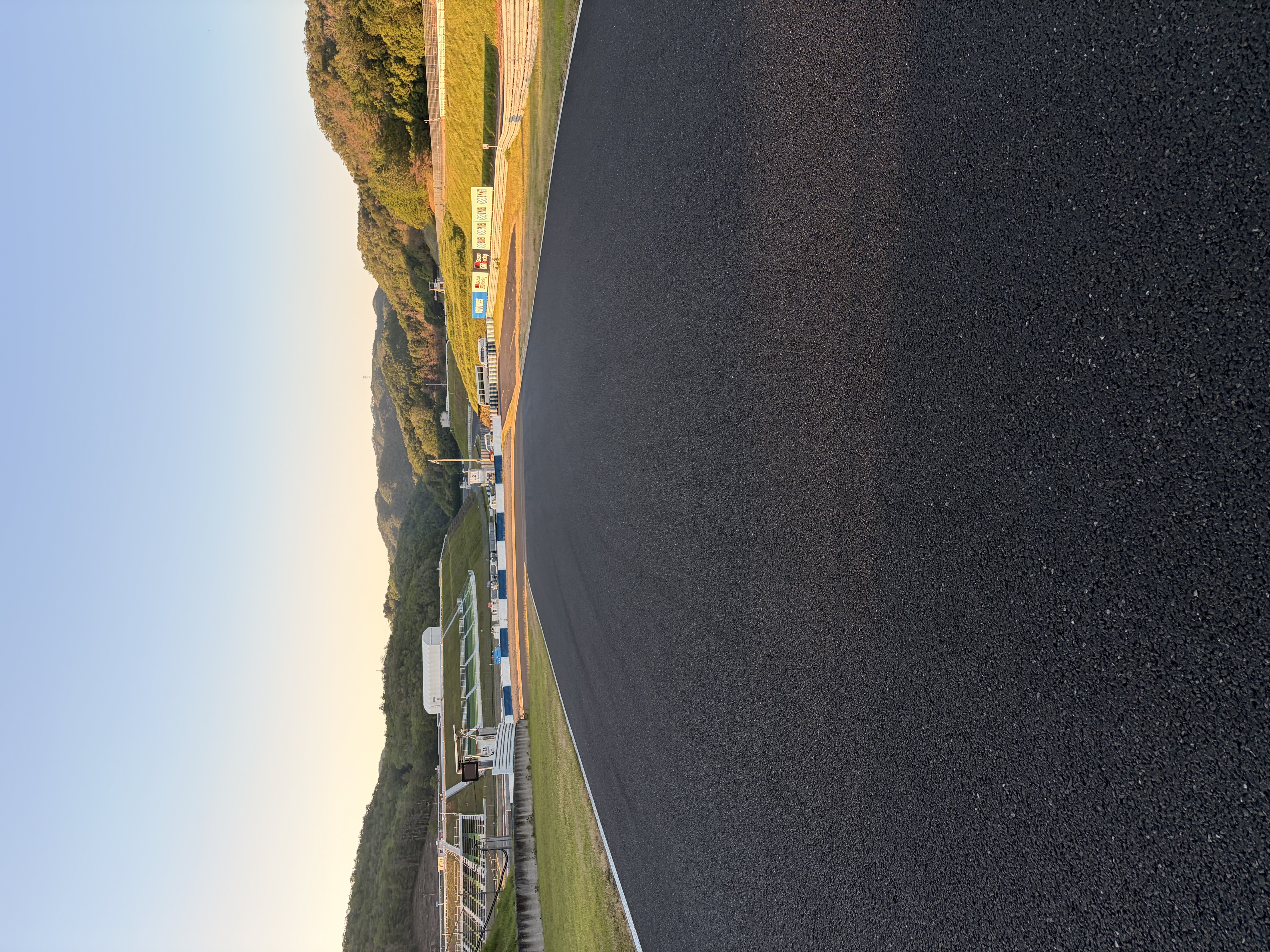 岡山国際サーキット リボルバー