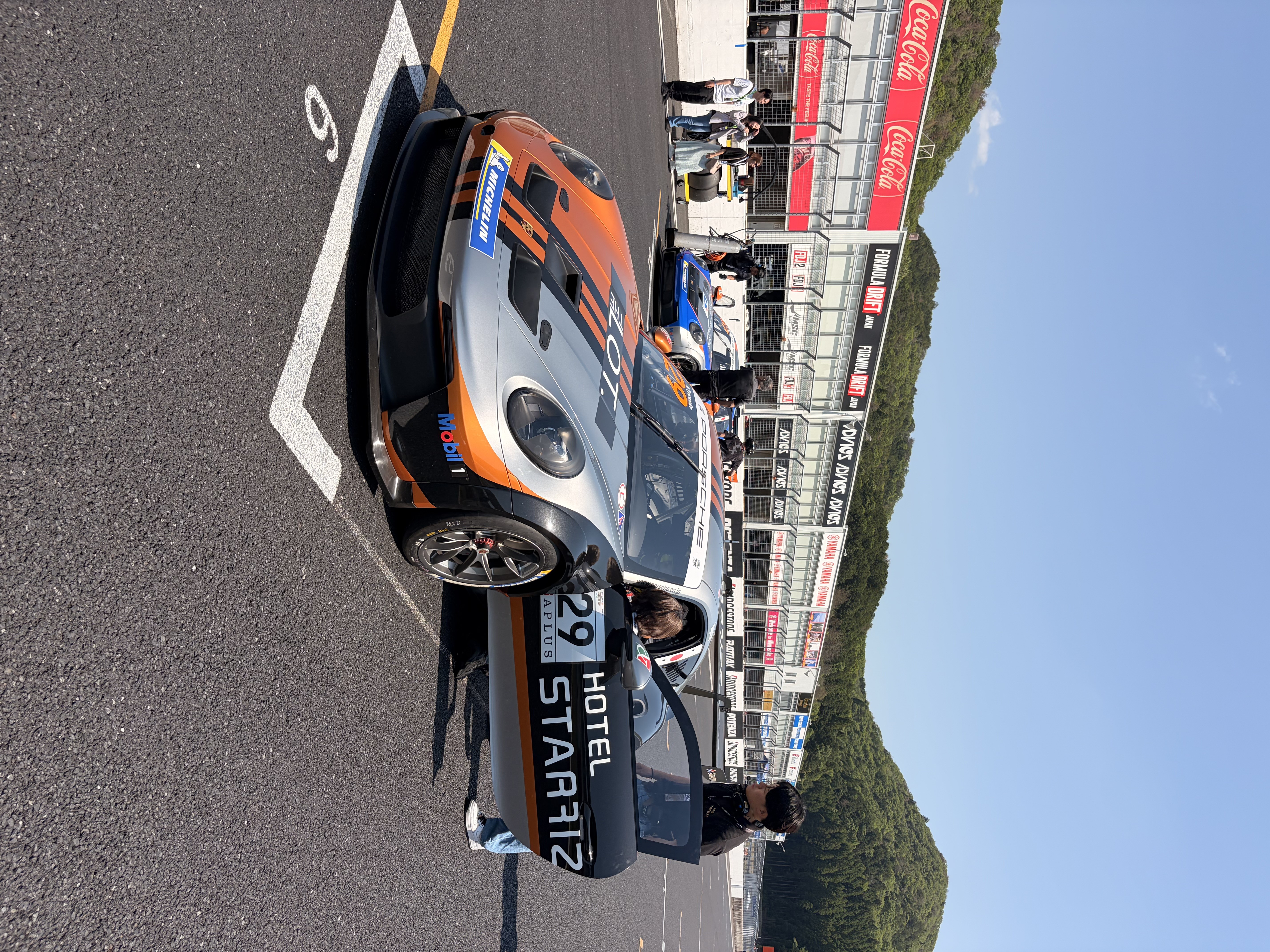 Porsche Carrera Cup Japanに参戦するSTARRIZE RACING カーナンバー29のカップカー