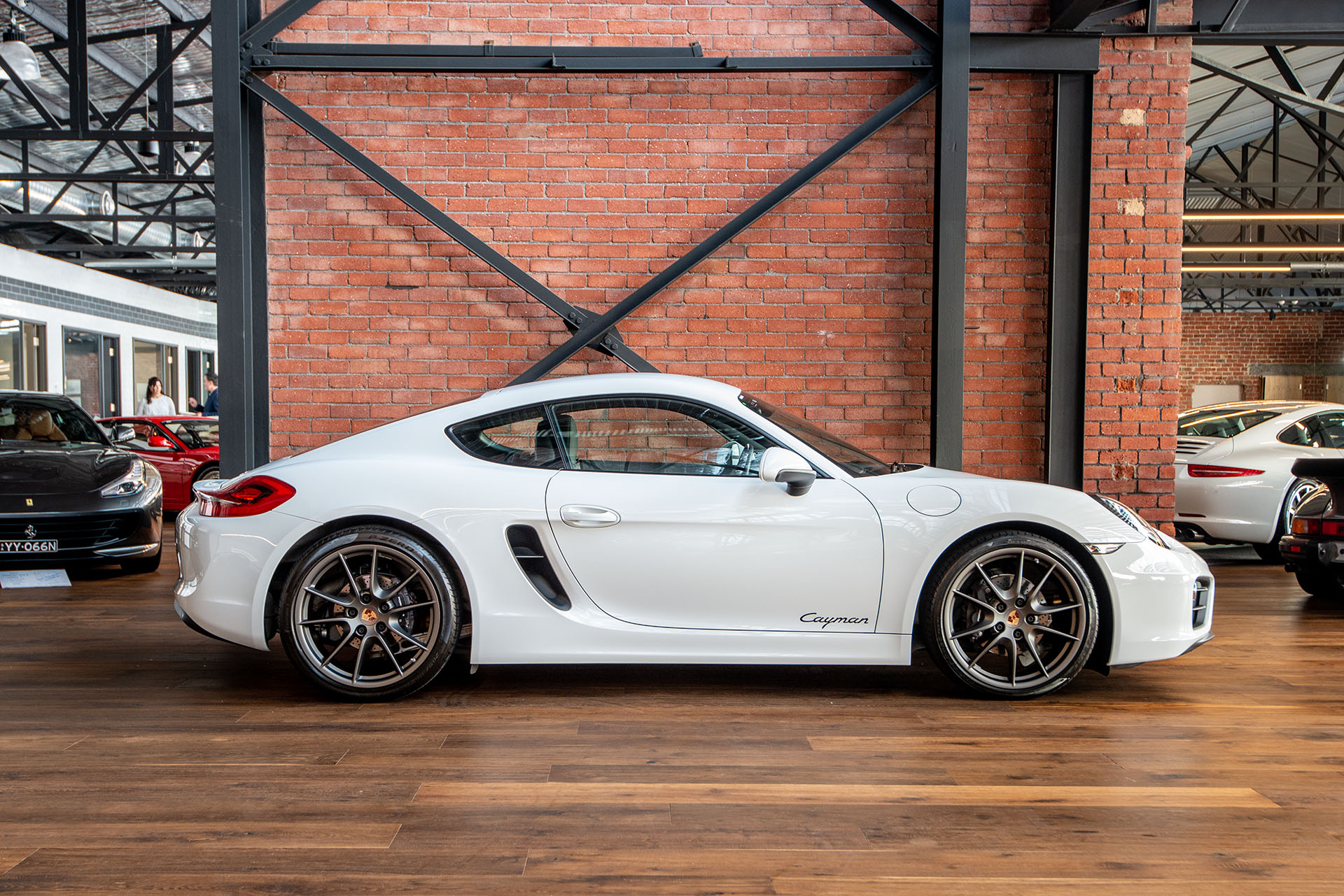 Porsche Cayman 981 全体像